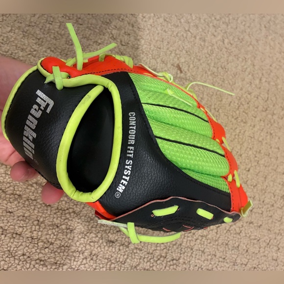 Franklin Kids Baseball Glove - Picture 4 of 7